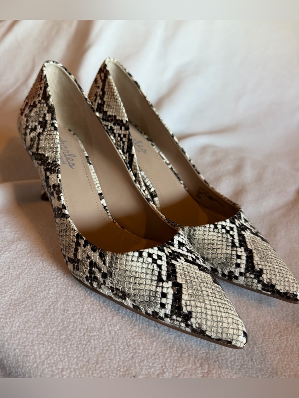 Charles David Dress Pumps Womens 8.5 Multicolor Angelica Snake Stiletto Heels